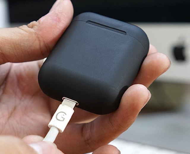 Cách sạc tai nghe Bluetooth đúng cách