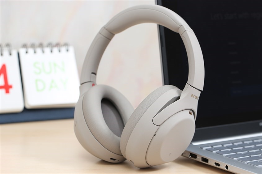 Tai nghe Bluetooth on-ear và over-ear